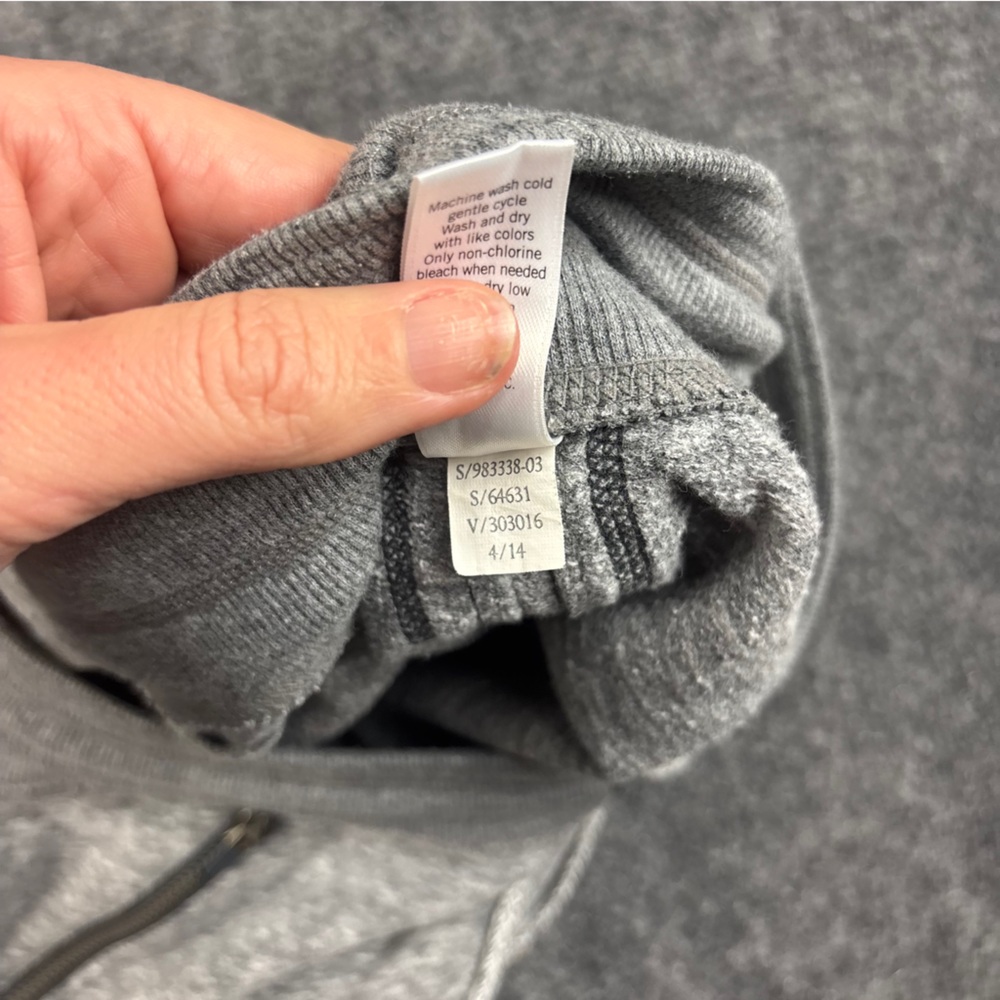 ATHLETA Women’s Grey Heathered Boho Short size: Medium - Picture 9 of 9